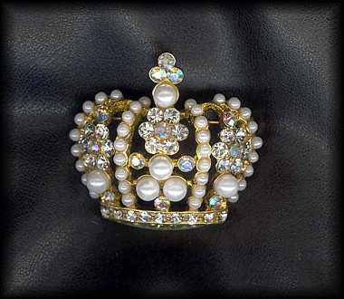 Pearly Queen Brooch/Pendant