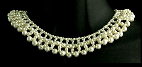 Pearly Queen Collar