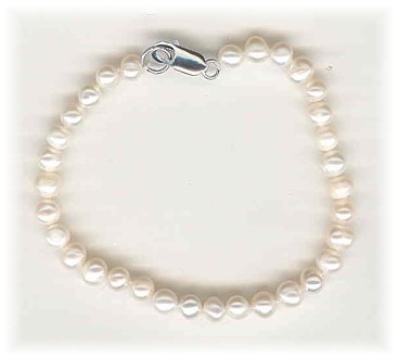 The Perfect Little Freshwater Pearl Bracelet